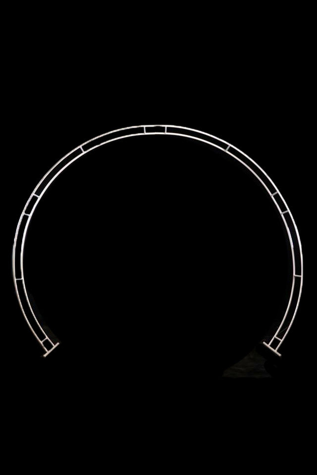 Round Wedding Frame - White